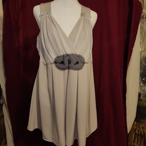 Simply Vera Wang dressy sleevless top.